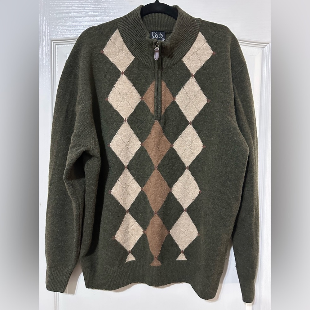 Jos A Bank lambs wool/ nylon argyle sweater 3/4 zip